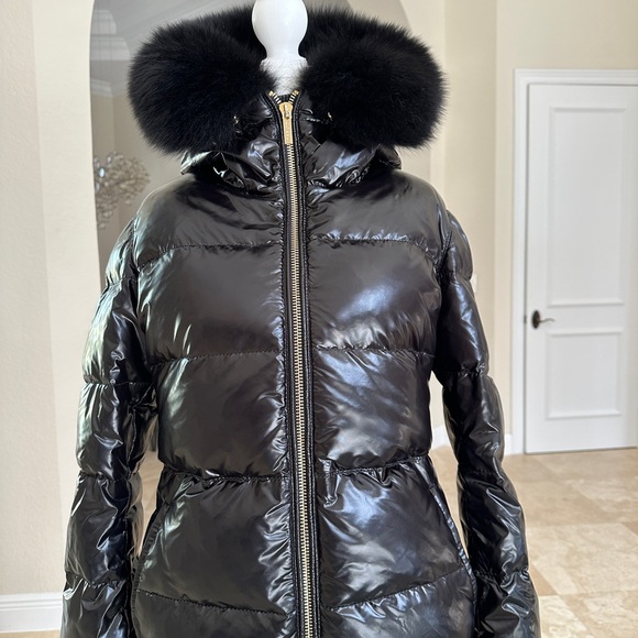 GORSKI Shiny Black Puffer Coat with Fur Trim - Picture 2 of 15